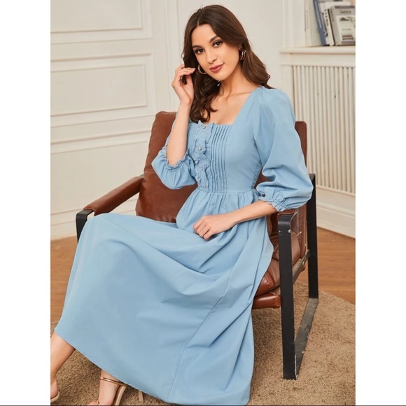 Light blue embroidered dress - Picture 2 of 3